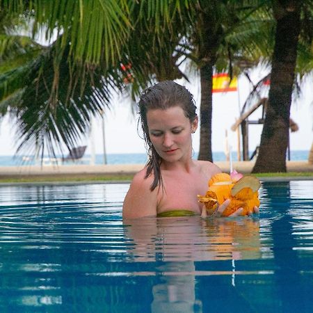 Nn Beach Resort & Spa Nilaveli Exteriör bild