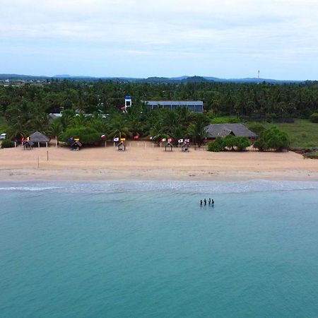 Nn Beach Resort & Spa Nilaveli Exteriör bild
