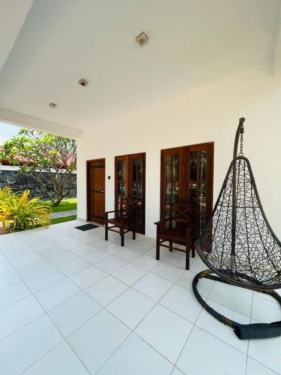 Nn Beach Resort & Spa Nilaveli Exteriör bild