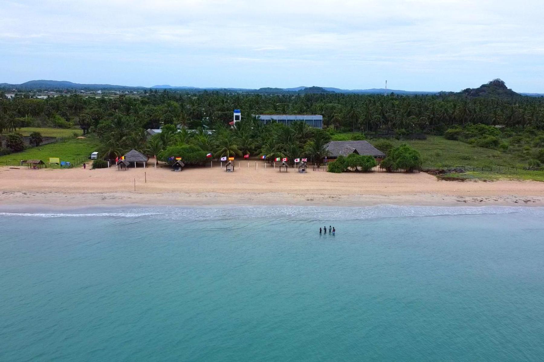 Nn Beach Resort & Spa Nilaveli Exteriör bild